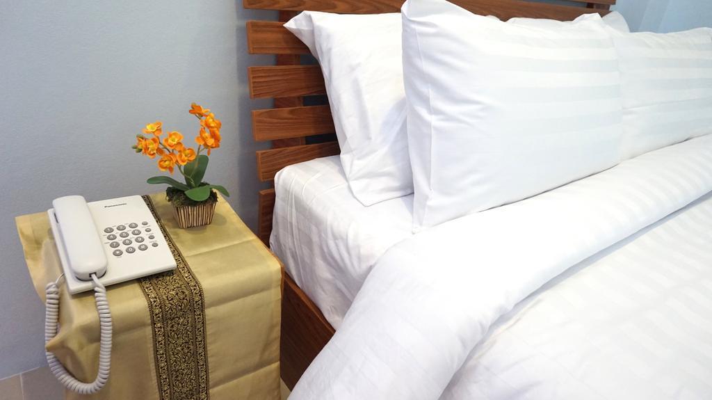 Naka Dream Hotel HHQ Rum bild